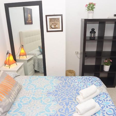 Habitacion Malaga Centro Buitenkant foto